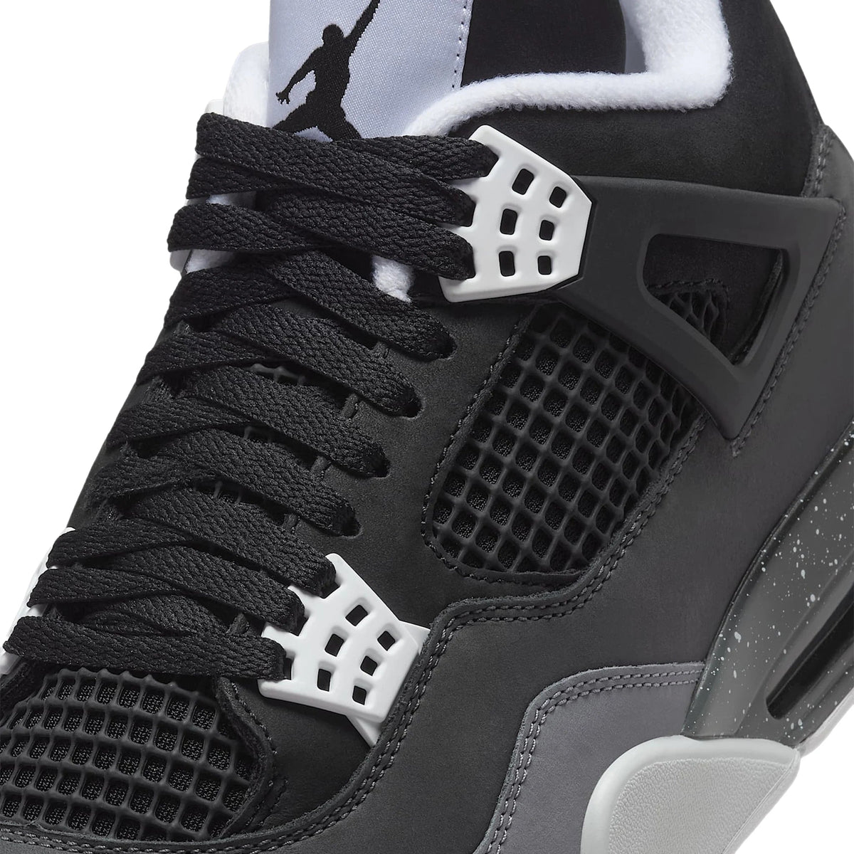 Air Jordan 4 Retro Fear (2024) - vista de la rejilla