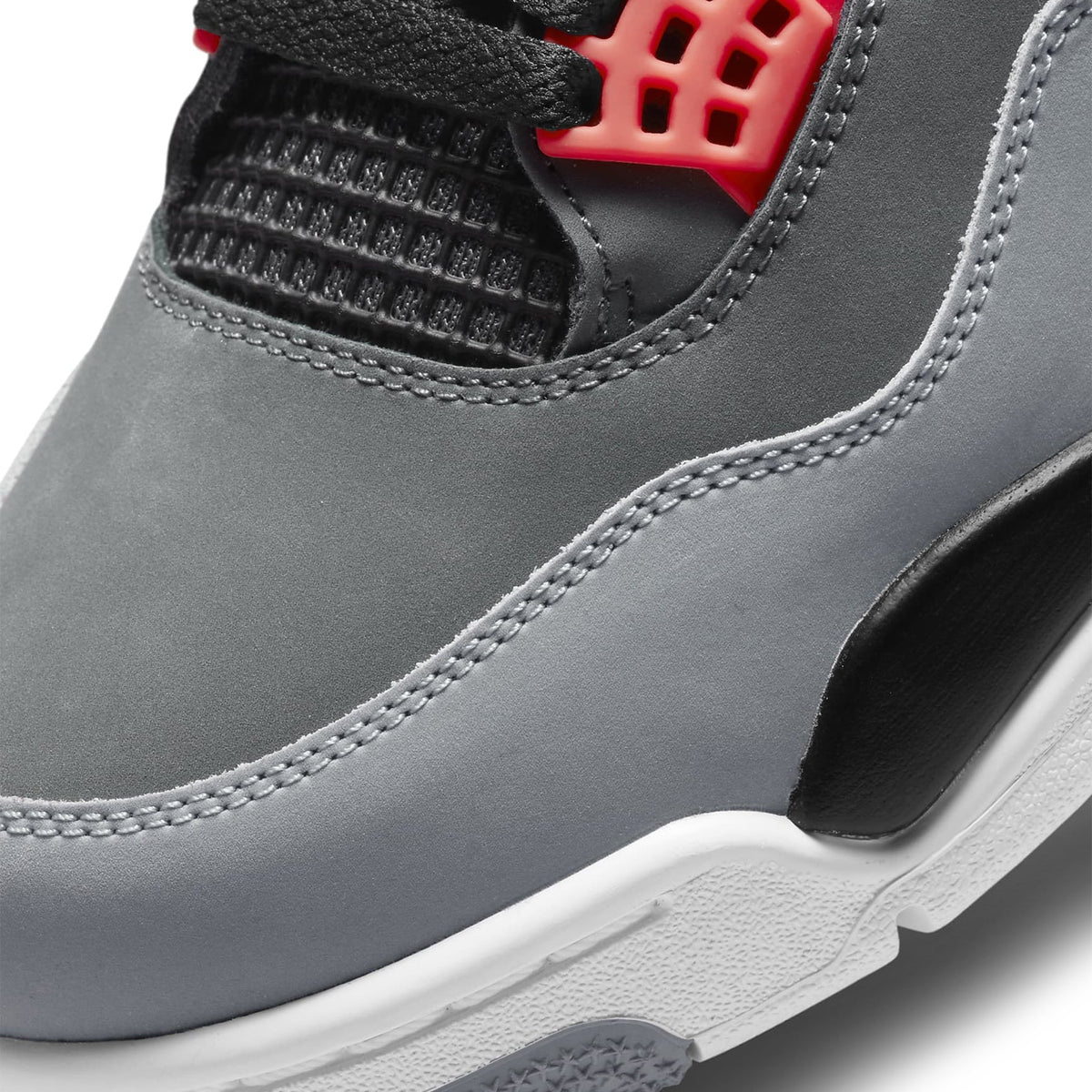 Air Jordan 4 Retro Infrared 23 - vista de la puntera