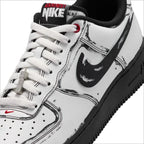 Nike Air Force 1 Low Scream Ghostface - detalle de la lengüeta y el Swoosh
