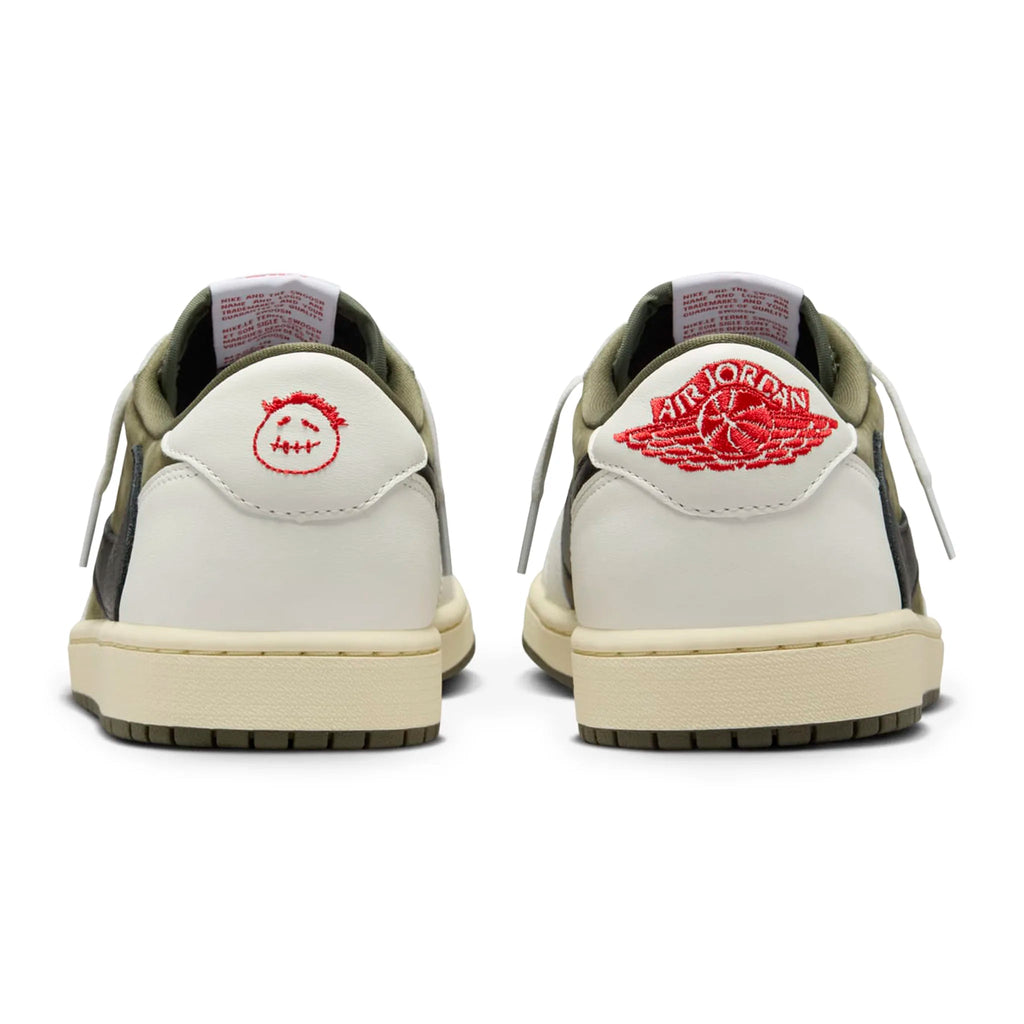 Travis Scott x Air Jordan 1 Low OG Medium Olive - trasera