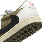 Travis Scott x Air Jordan 1 Low OG Medium Olive - talón