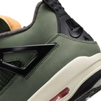 Undefeated x Air Jordan 4 Retro 2025 - detalle lateral