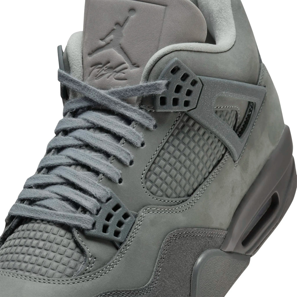 Air Jordan 4 Retro SE Paris Olympics Wet Cement - detalle de la lengüeta